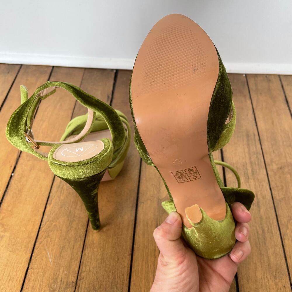 Missguided Green Velvet Platform Heels 6 - Picture 7 of 7